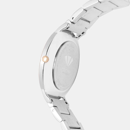 Men's Elegant Silver Analog  Stainless Steel Watch 7009E-M1303